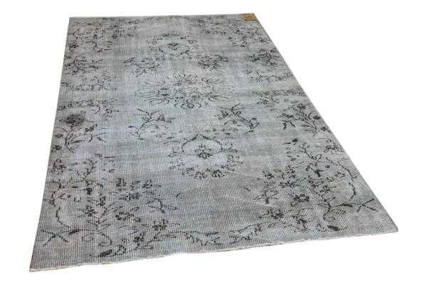 Vintage vloerkleed blauw  24027 260cm x 150cm kleed heeft een vlek