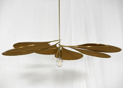 Georges store precieuse lamp, kleur; Cumin materiaal; messing met stof